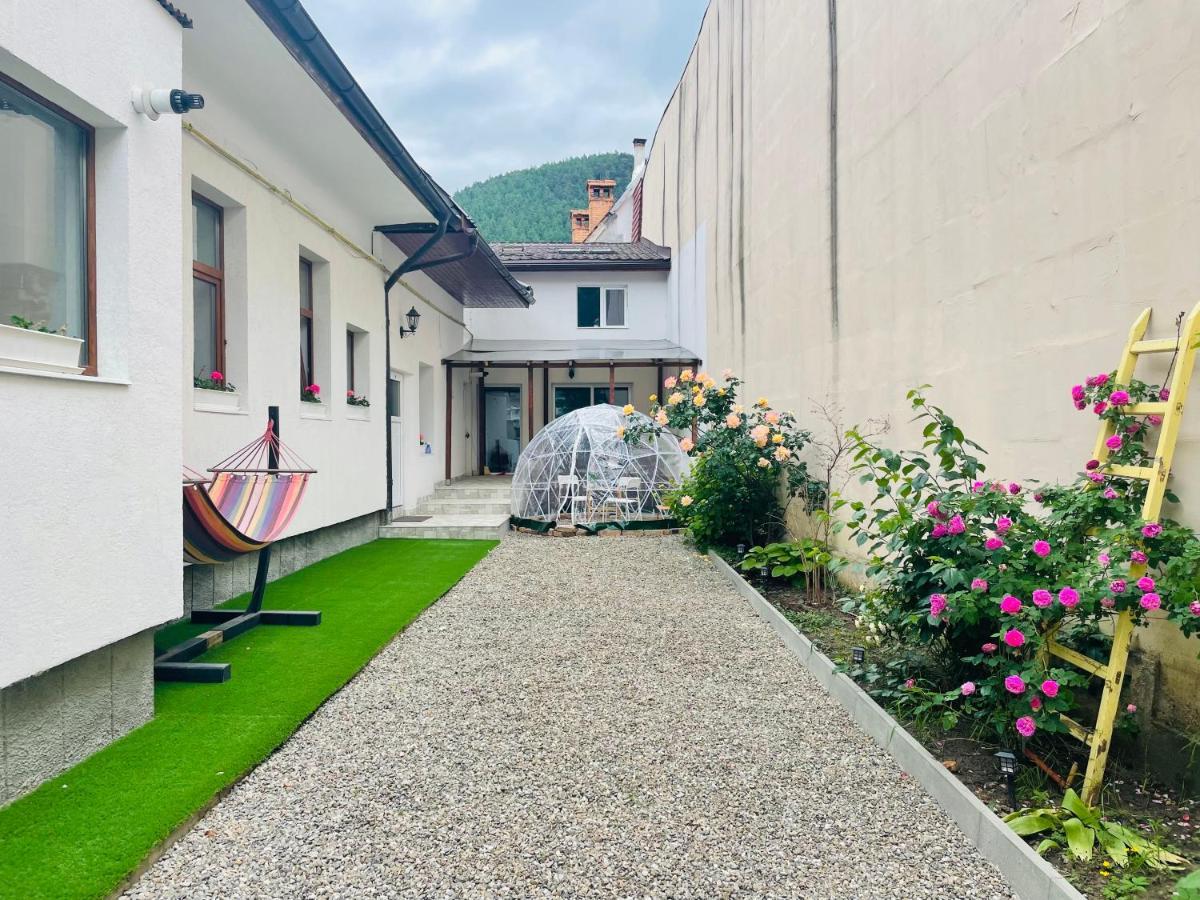 Ferienwohnung Londof Housing City Center Brașov Exterior foto